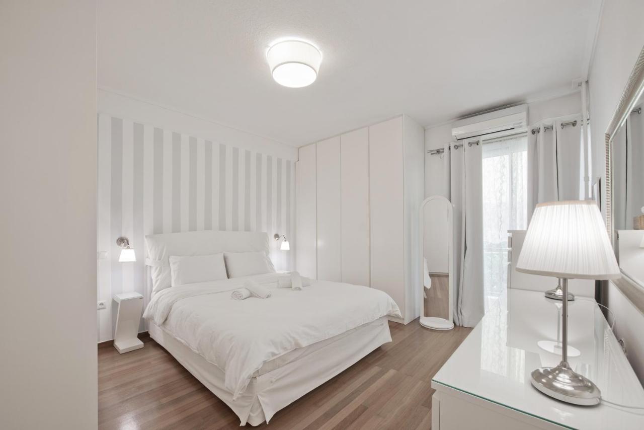 Belva Blue Apartment เอเธนส์ ภายนอก รูปภาพ